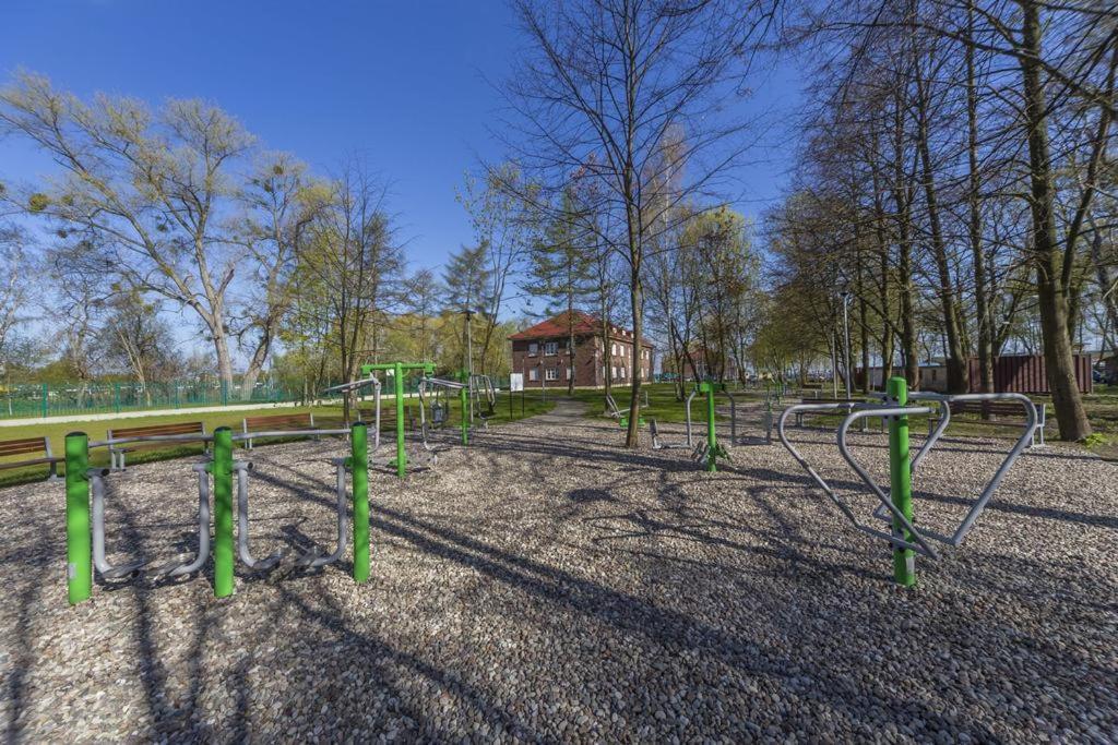 Centrum Zeglarskie Domki Kempingowe Szczecin Exterior foto