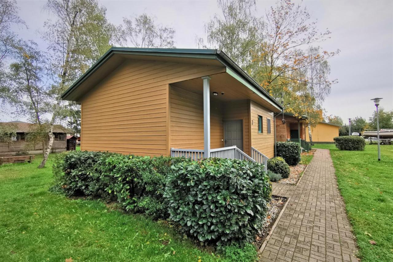 Centrum Zeglarskie Domki Kempingowe Szczecin Exterior foto
