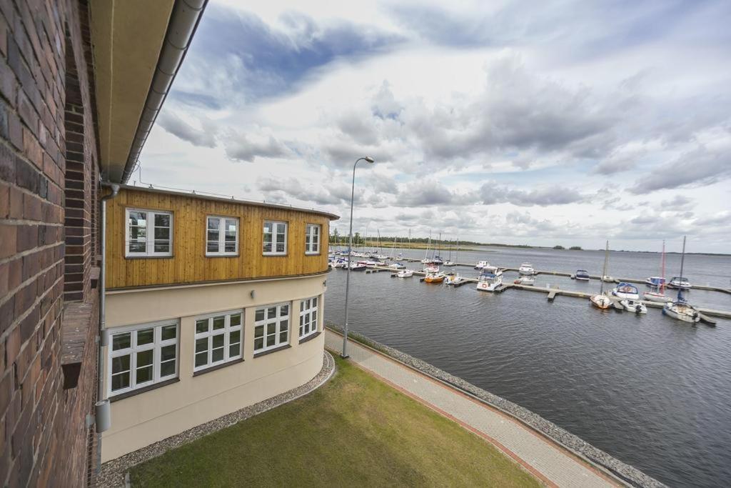 Centrum Zeglarskie Domki Kempingowe Szczecin Exterior foto