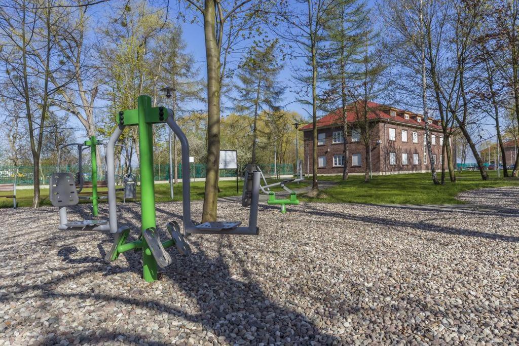 Centrum Zeglarskie Domki Kempingowe Szczecin Exterior foto